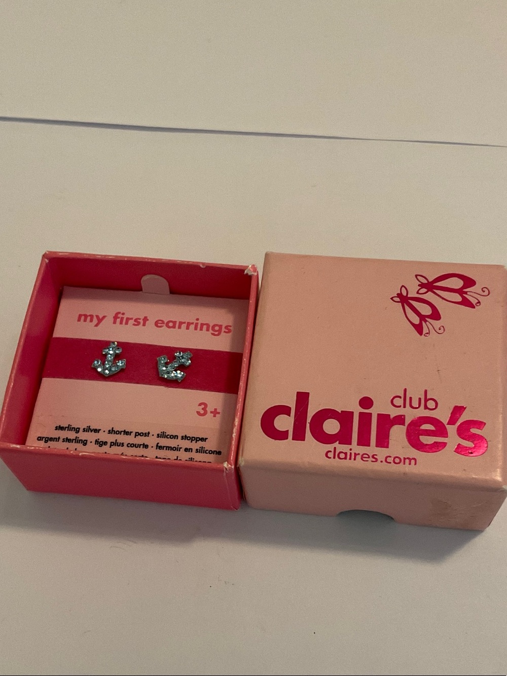 NWT children’s anchor earrings